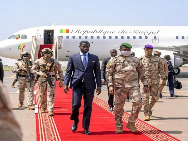 Bassirou Diomage Faye et Assimi Goita le 30.05.2024 à Bamako