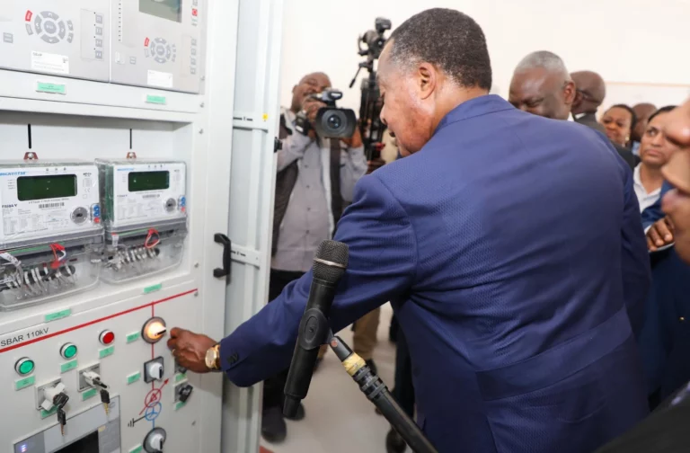 Le président Denis sassou Nguesso à Mossaka