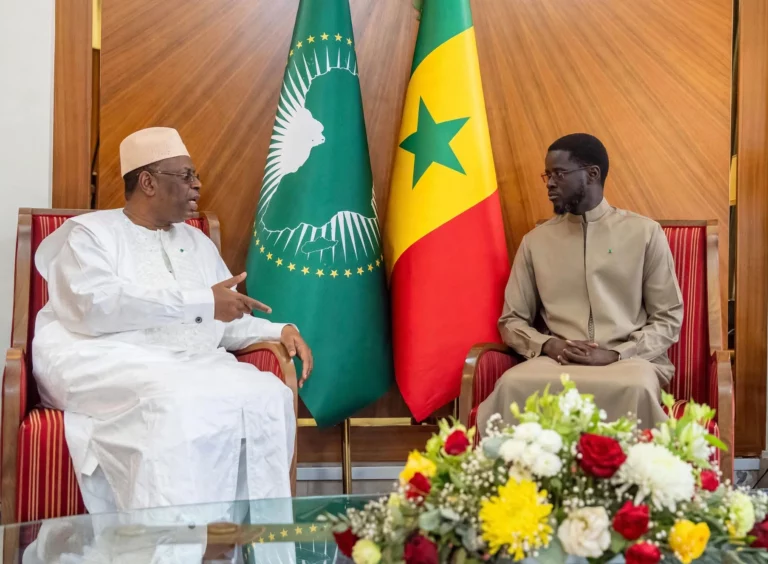 Sénégal : Les coulisses du tête-à-tête entre Bassirou Diomaye Faye et Macky Sall