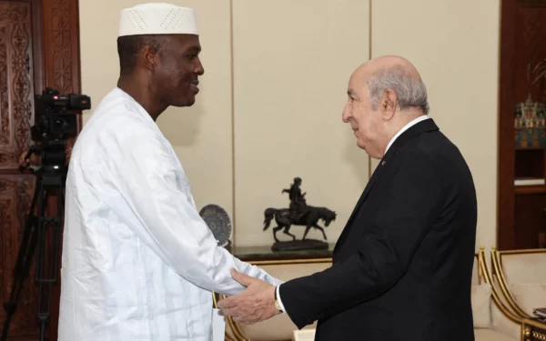 Abdoulaye Maiga et le Président Tebboune (Alger le 24.08.2026)