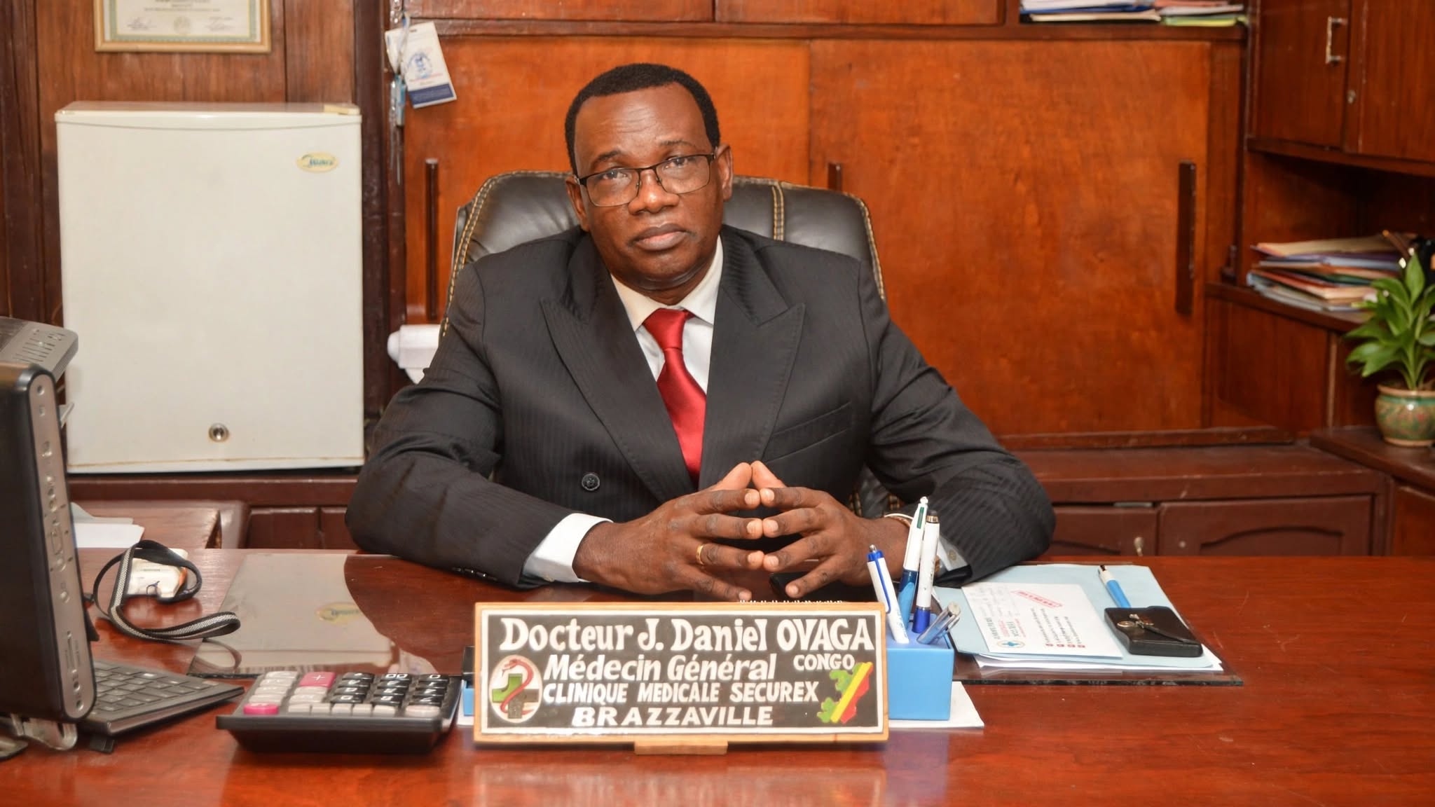 Le Dr Jean-Daniel Ovaga, Président Exécutif National de l'UNOC.. Source -Financial Afrikmage_20260920_154024
