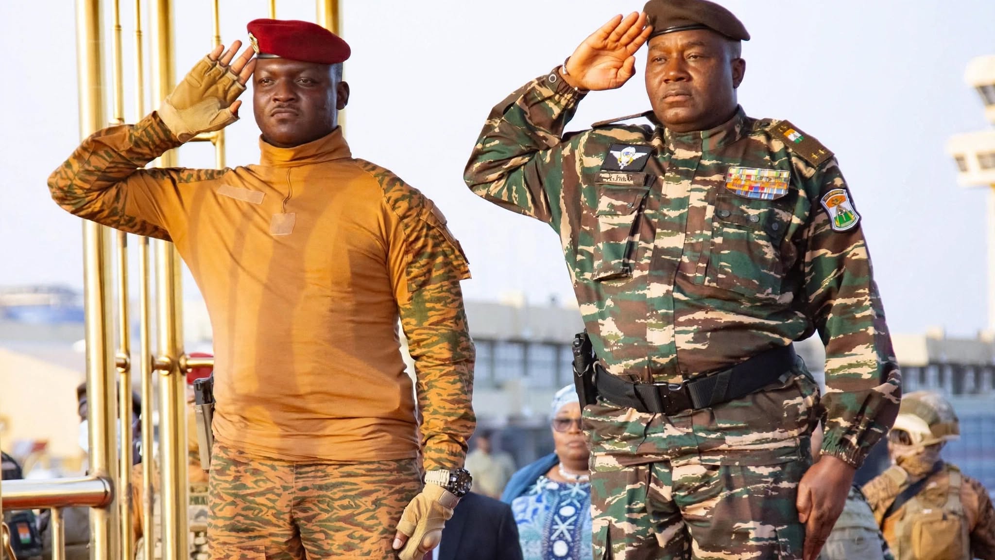 Sommet Russie-Afrique : pourquoi les chefs des juntes burkinabè et nigérienne ont boudé le tapis rouge de Moscou?